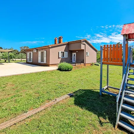 Holiday home Pet Friendly In With Kitchen *