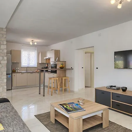 Rudi Holiday home *