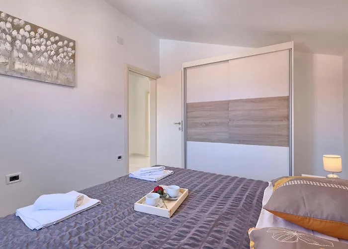 Holiday home Rudi Pula